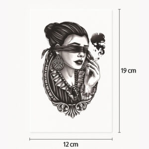 Tatouage femme mystère