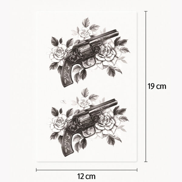 Tatouage pistolets et roses